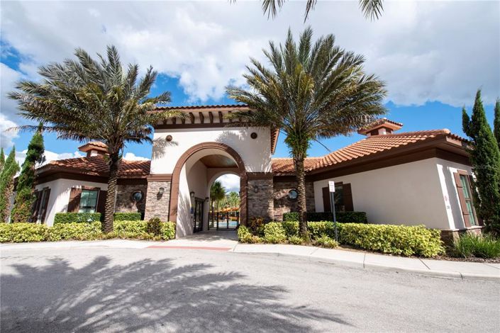 Image No.45-5 Bed Townhouse for sale