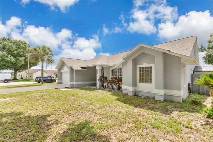 Image No.2-Maison de 4 chambres à vendre à Saint John