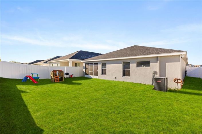 Image No.25-4 Bed House for sale