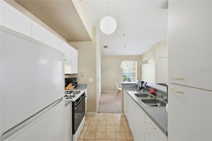 Image No.10-Appartement de 2 chambres à vendre à Saint John