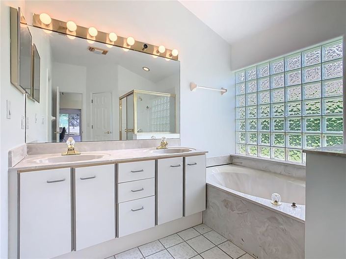 Image No.16-Maison de 4 chambres à vendre à Saint John