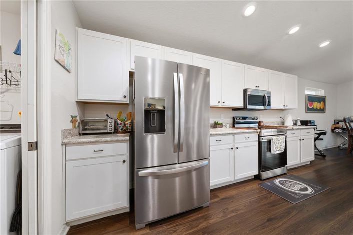 Image No.3-4 Bed House for sale