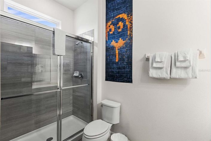 Image No.14-11 Bed House for sale