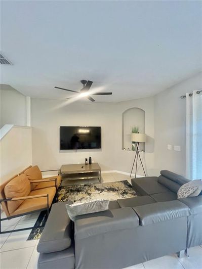 Image No.11-4 Bed Townhouse for sale