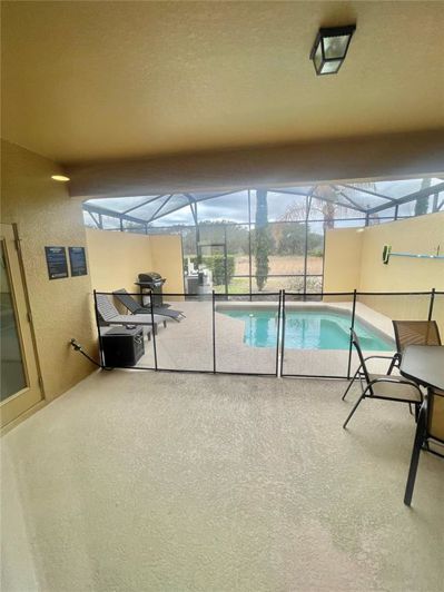 Image No.14-4 Bed Townhouse for sale