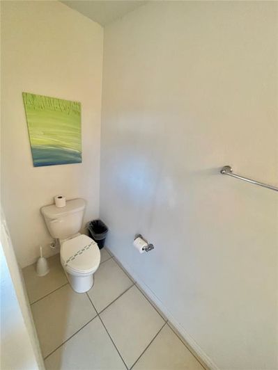 Image No.16-4 Bed Townhouse for sale