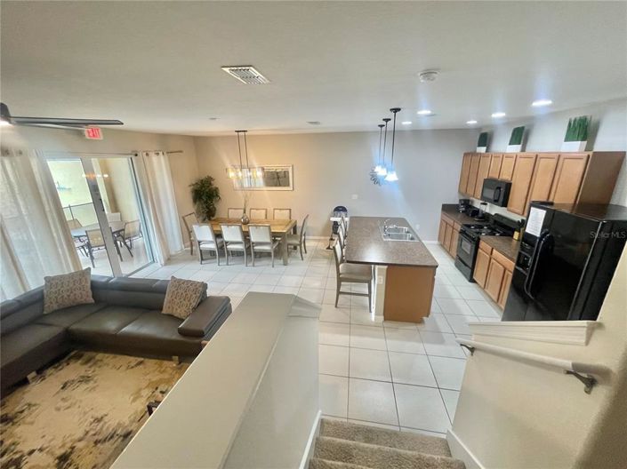 Image No.23-4 Bed Townhouse for sale