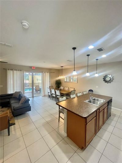 Image No.7-4 Bed Townhouse for sale