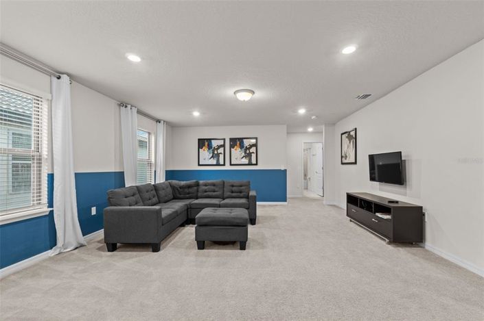 Image No.22-6 Bed House for sale