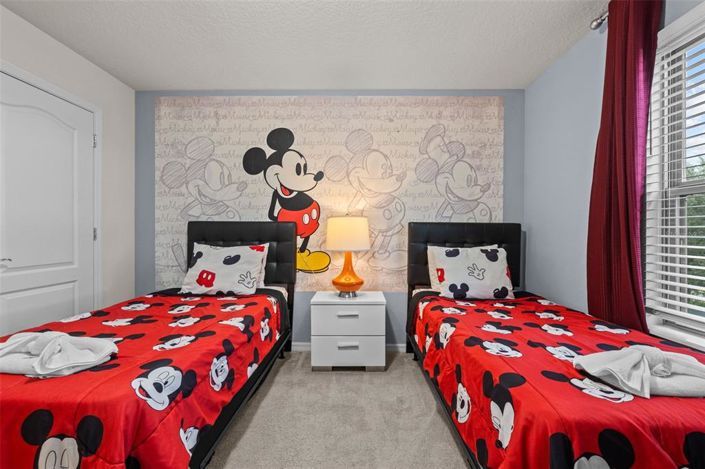 Image No.32-6 Bed House for sale