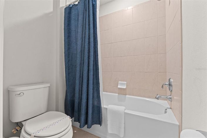 Image No.34-6 Bed House for sale