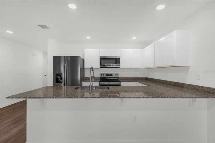 Image No.10-4 Bed House for sale