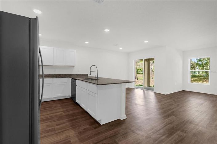 Image No.7-4 Bed House for sale