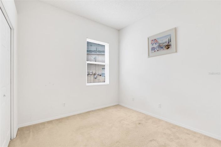 Image No.17-6 Bed House for sale