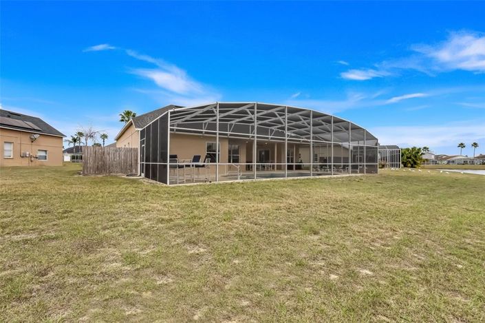 Image No.43-6 Bed House for sale