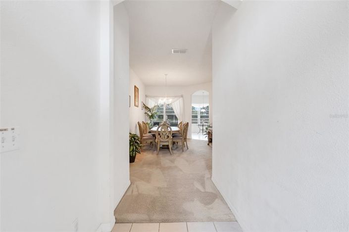 Image No.6-6 Bed House for sale