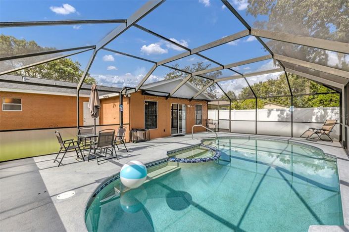 Image No.2-Maison de 3 chambres à vendre à Saint John