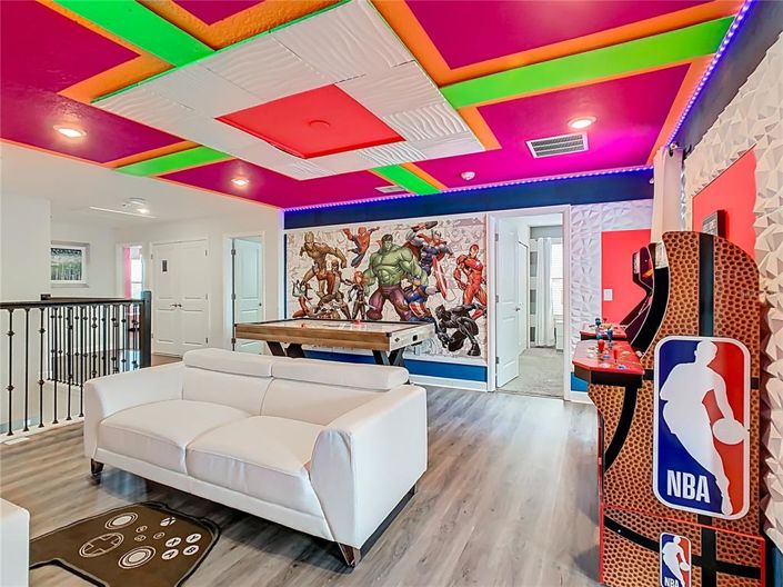 Image No.20-8 Bed House for sale