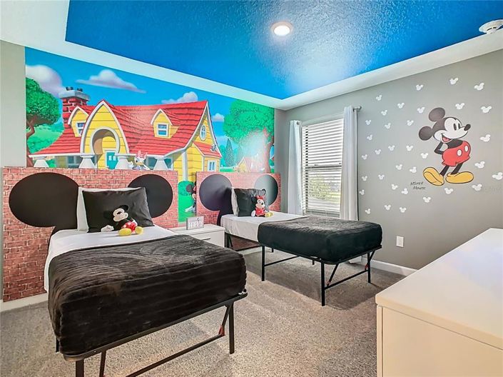 Image No.29-8 Bed House for sale