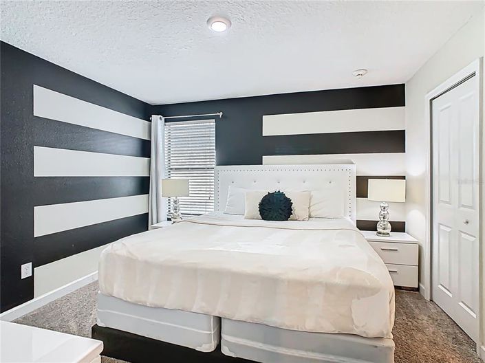 Image No.32-8 Bed House for sale