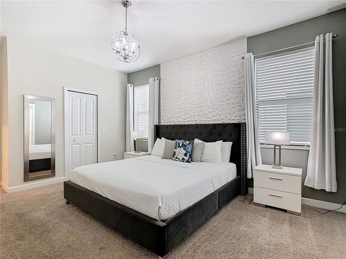 Image No.41-8 Bed House for sale