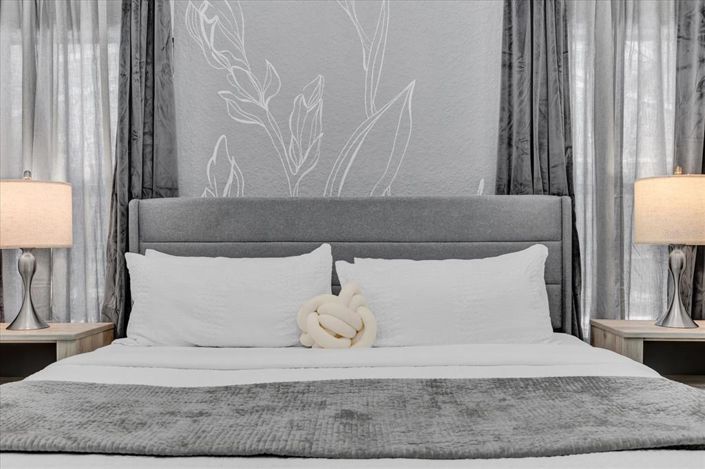 Image No.24-4 Bed House for sale