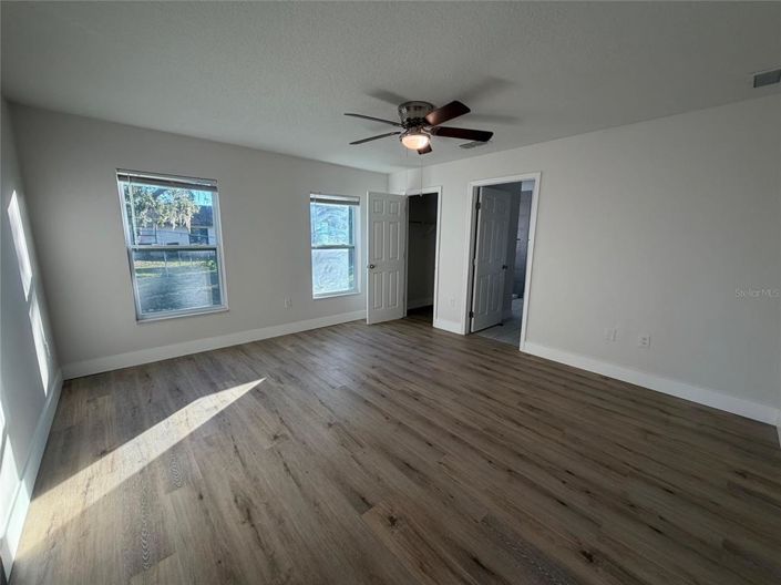 Image No.14-3 Bed House for sale