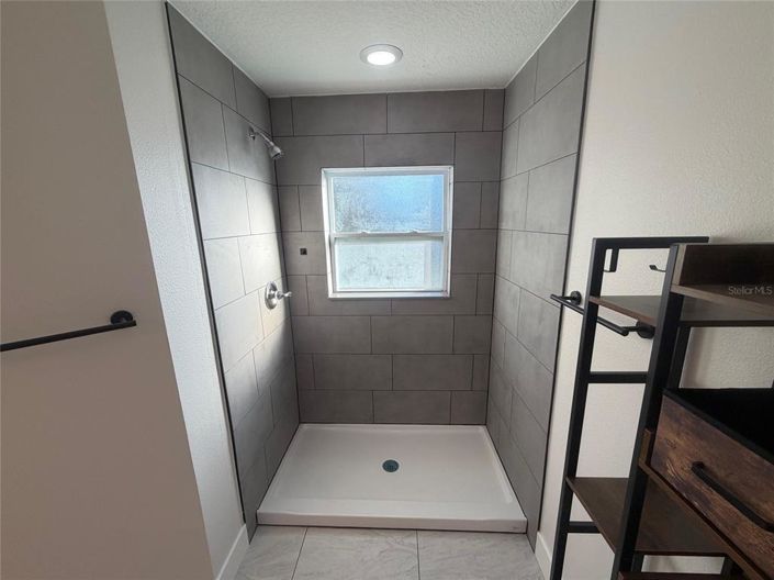 Image No.19-3 Bed House for sale