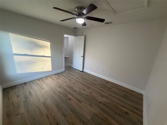 Image No.30-3 Bed House for sale