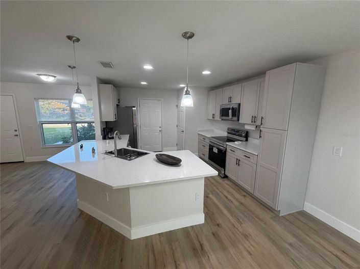 Image No.7-3 Bed House for sale