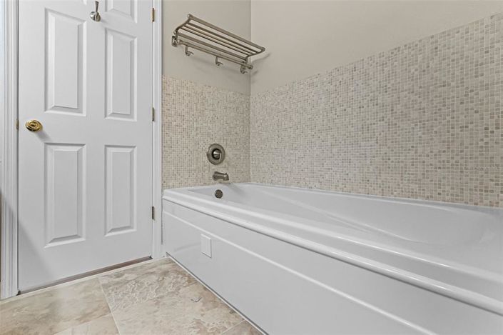 Image No.24-Maison de ville de 4 chambres à vendre à Saint John