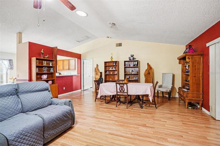 Image No.7-3 Bed House for sale