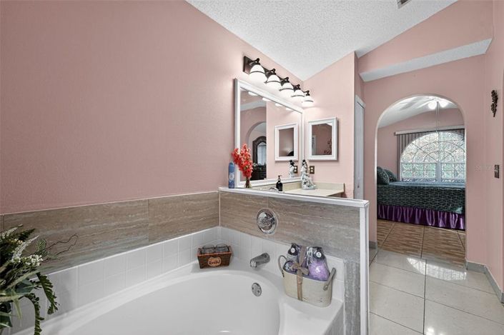 Image No.26-3 Bed House for sale