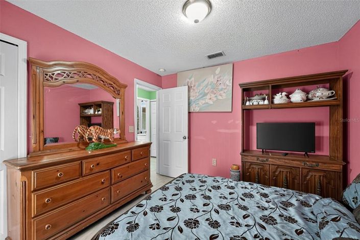 Image No.28-3 Bed House for sale