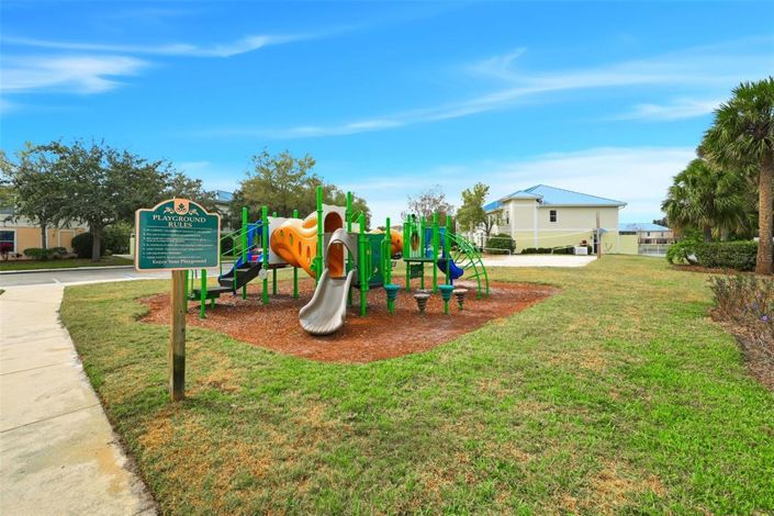 Image No.37-Maison de ville de 4 chambres à vendre à Saint John