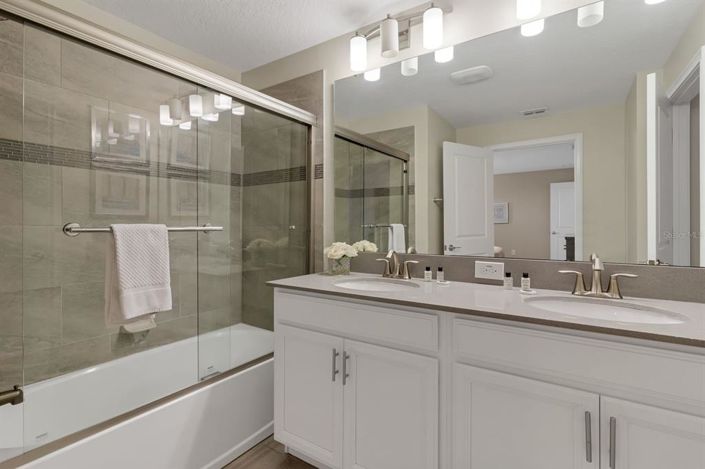 Image No.23-Maison de ville de 4 chambres à vendre à Saint John