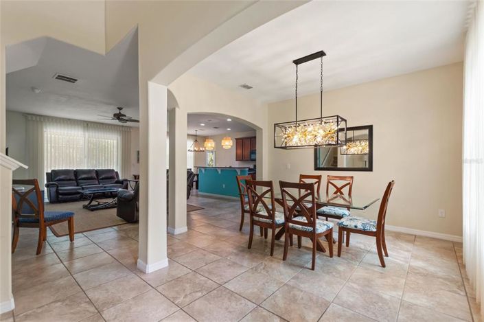 Image No.4-5 Bed House for sale