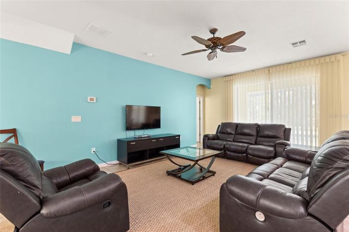 Image No.7-5 Bed House for sale