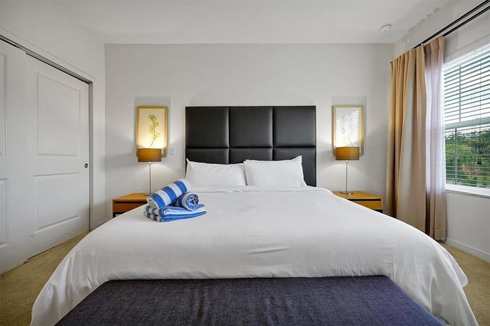 Image No.19-2 Bed Townhouse for sale