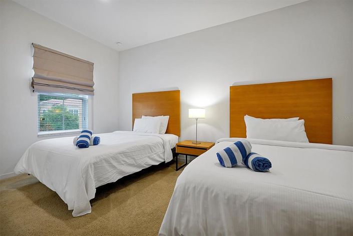 Image No.24-2 Bed Townhouse for sale