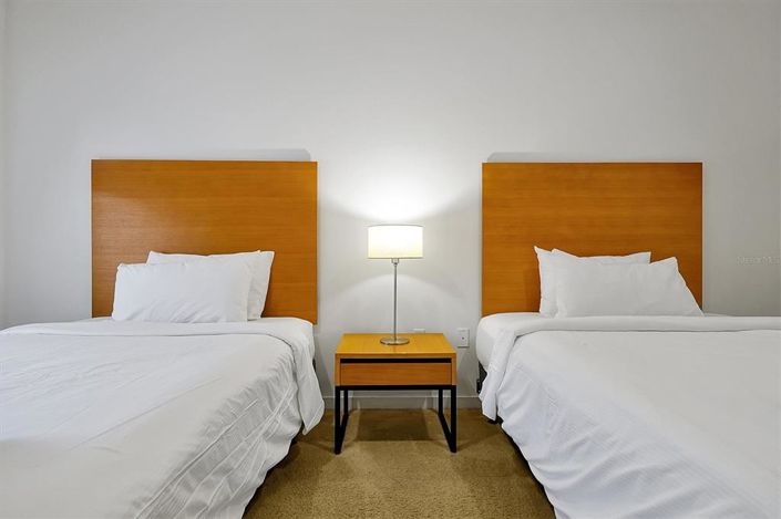 Image No.25-2 Bed Townhouse for sale