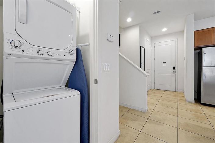 Image No.28-2 Bed Townhouse for sale