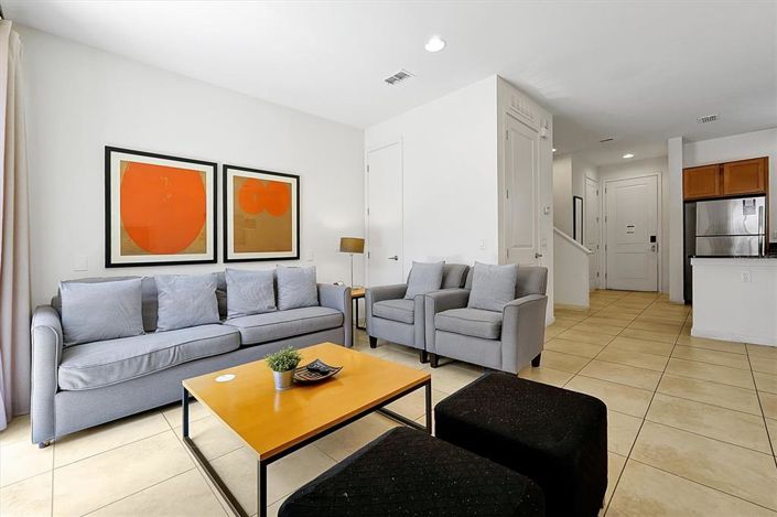 Image No.6-2 Bed Townhouse for sale