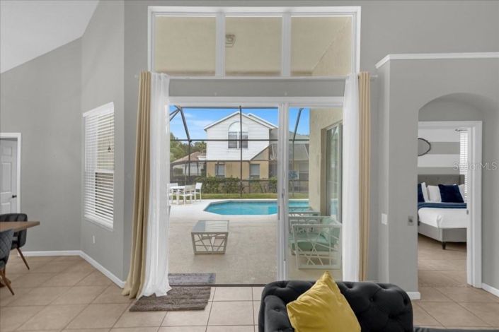 Image No.32-5 Bed House for sale