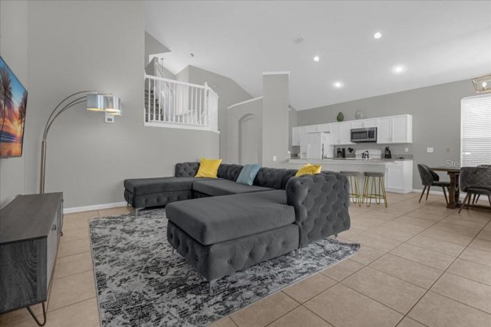 Image No.6-5 Bed House for sale