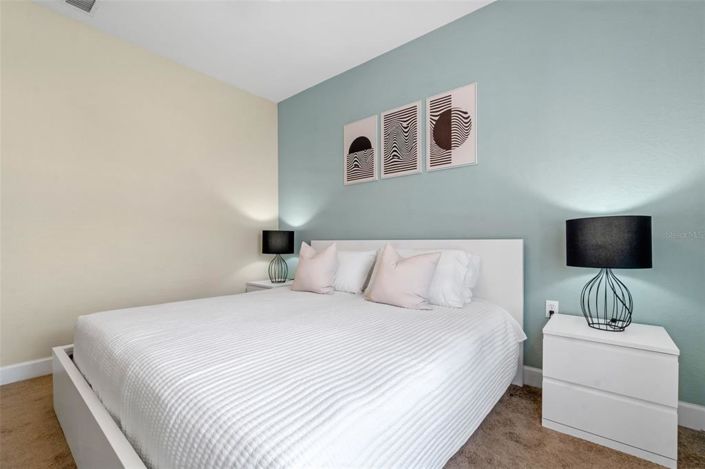 Image No.17-3 Bed Townhouse for sale