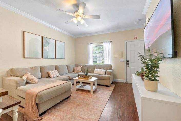 Image No.4-3 Bed Townhouse for sale