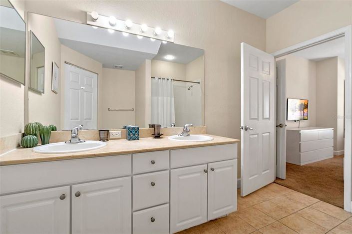 Image No.9-3 Bed Townhouse for sale