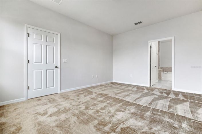 Image No.21-3 Bed Townhouse for sale