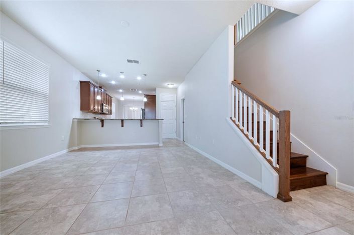 Image No.8-3 Bed Townhouse for sale